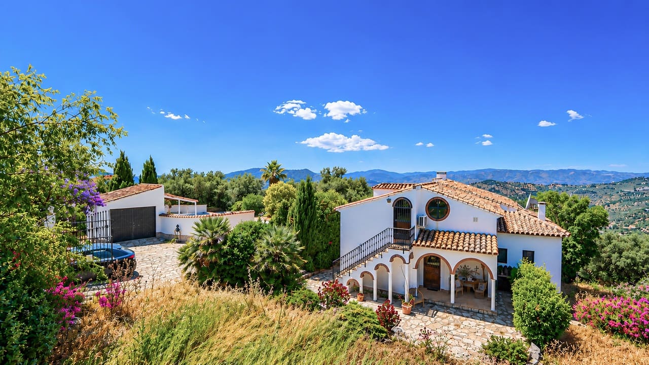 3 Zimmer Villa zu verkaufen in Periana mit Pool Garage - 375.000 € (Ref: 9902103)