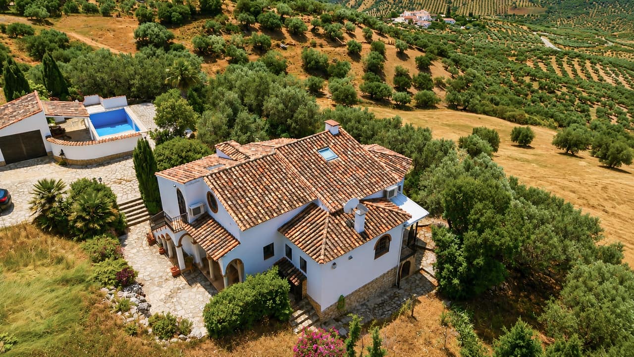 3 Zimmer Villa zu verkaufen in Periana mit Pool Garage - 375.000 € (Ref: 9902103)