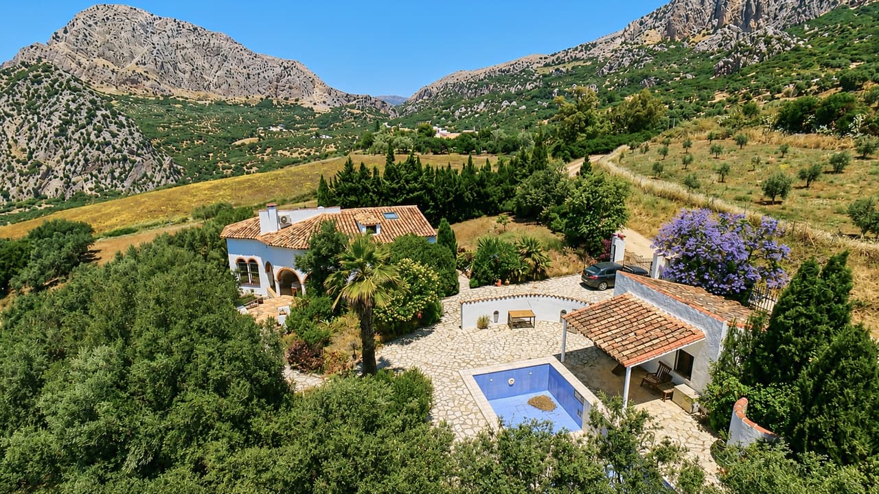3 Zimmer Villa zu verkaufen in Periana mit Pool Garage - 375.000 € (Ref: 9902103)