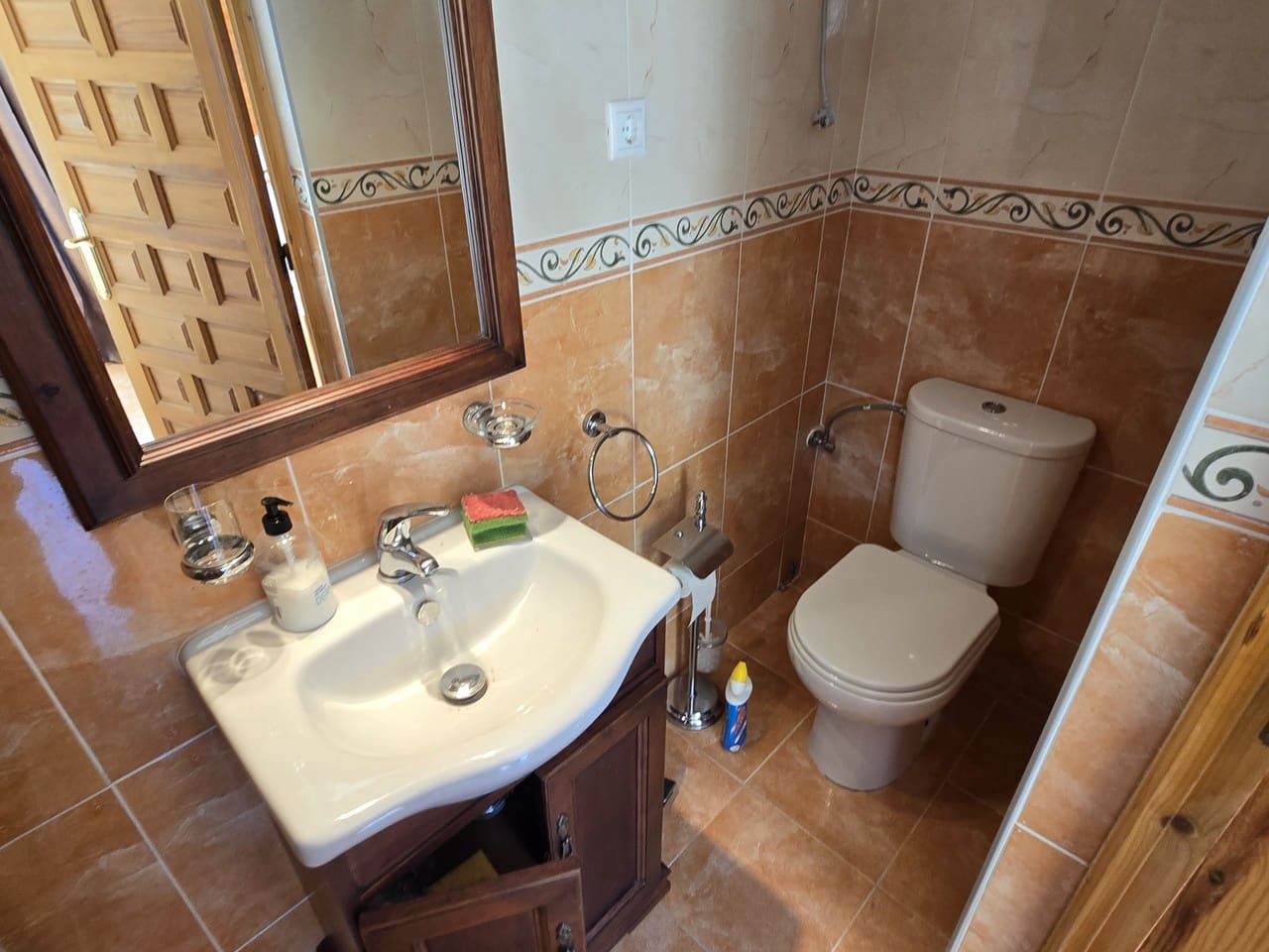 4 Zimmer Villa zu verkaufen in Alcaucin mit Pool Garage - 425.000 € (Ref: 9905182)