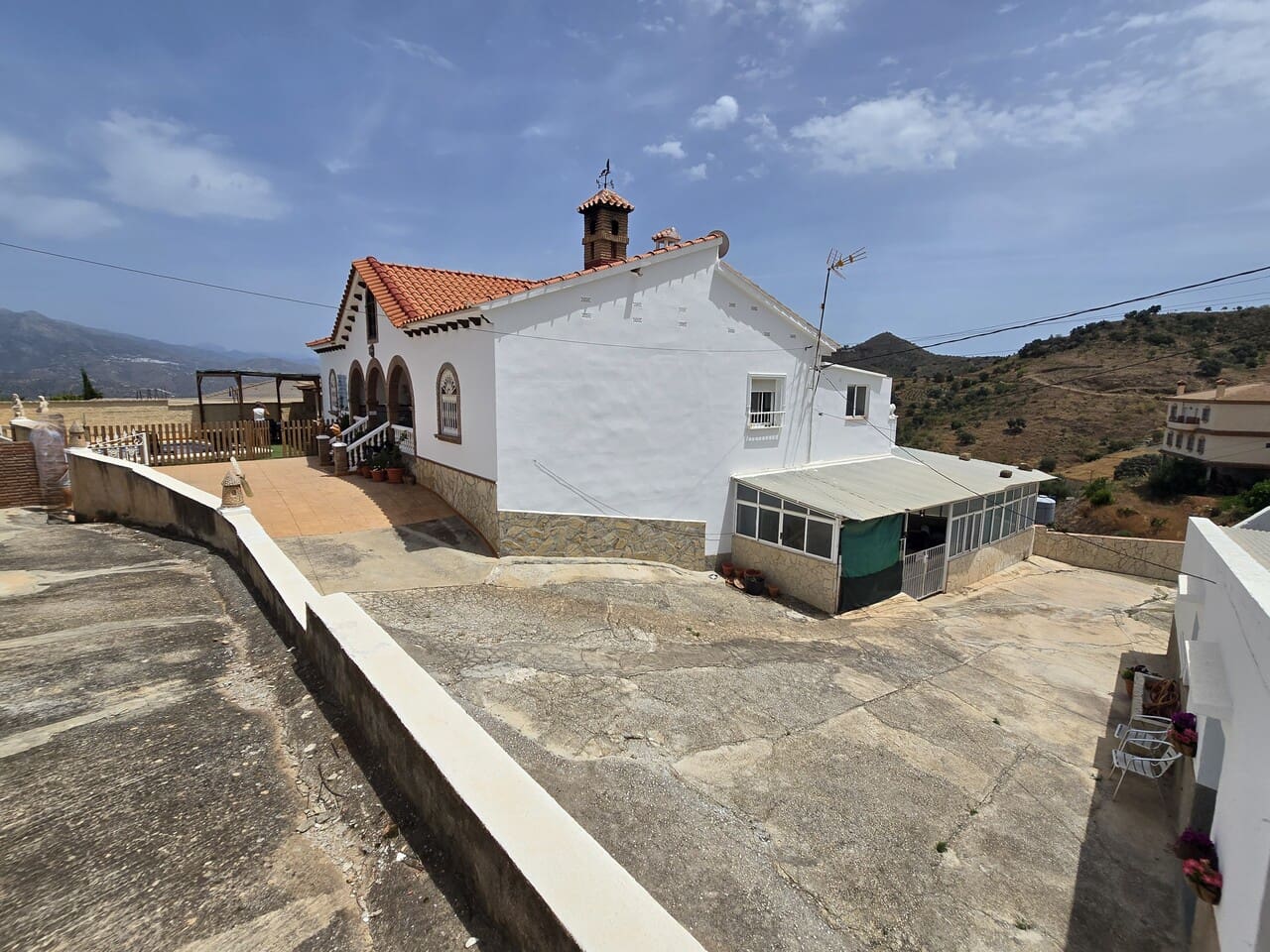 Chalet de 6 habitaciones en Los Romanes en venta con piscina garaje - 385.000 € (Ref: 9924862)