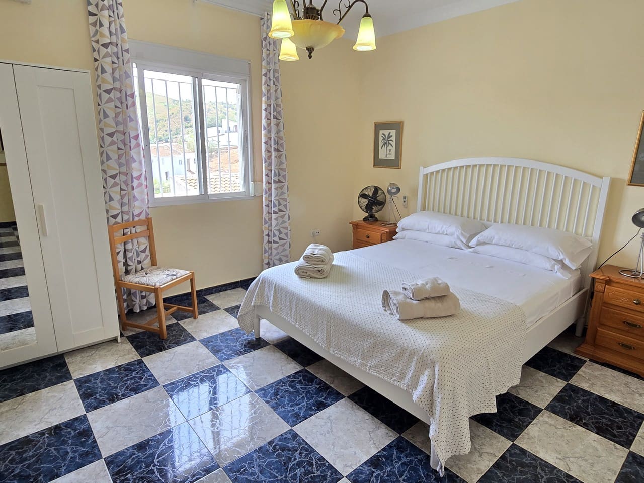 Chalet de 6 habitaciones en Los Romanes en venta con piscina garaje - 385.000 € (Ref: 9924862)