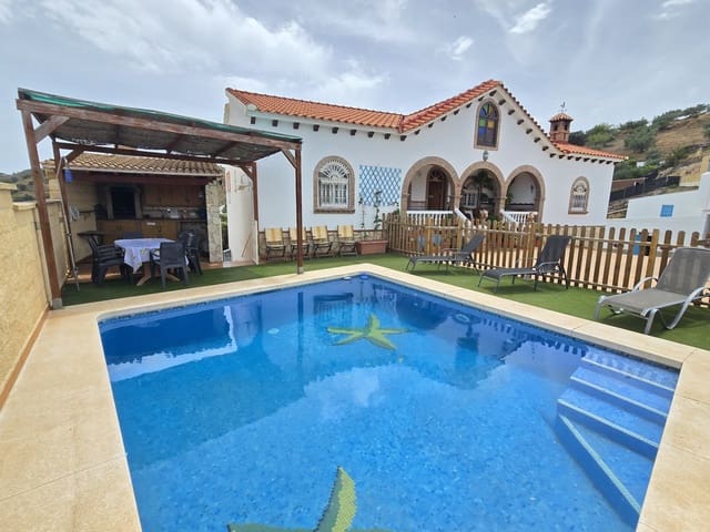 Chalet de 6 habitaciones en Los Romanes, Viñuela en venta con piscina garaje - 385.000 € (Ref: 9924862)