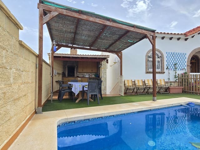 Chalet de 6 habitaciones en Los Romanes, Viñuela en venta con piscina garaje - 385.000 € (Ref: 9924862)
