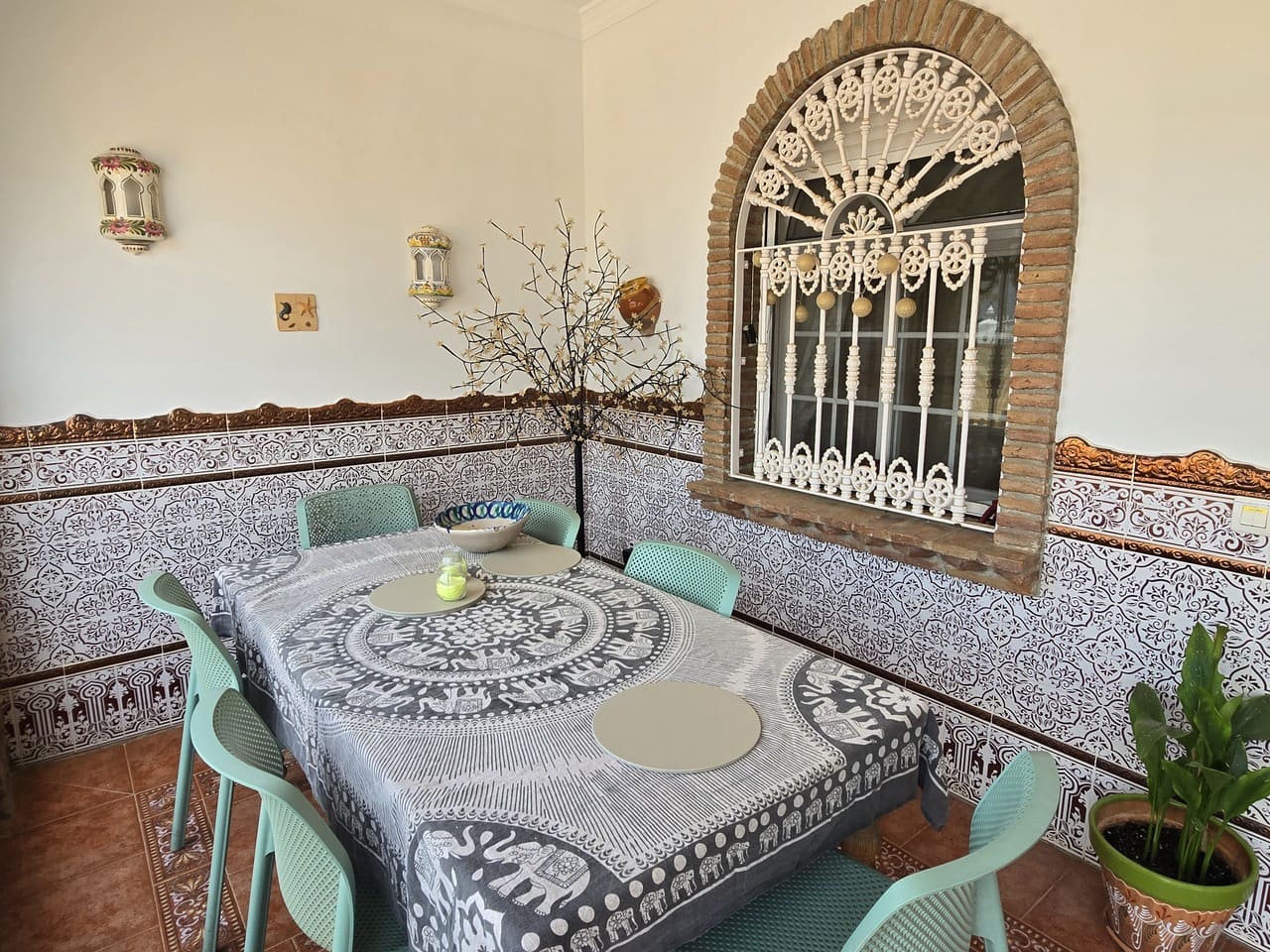 Chalet de 6 habitaciones en Los Romanes en venta con piscina garaje - 385.000 € (Ref: 9924862)