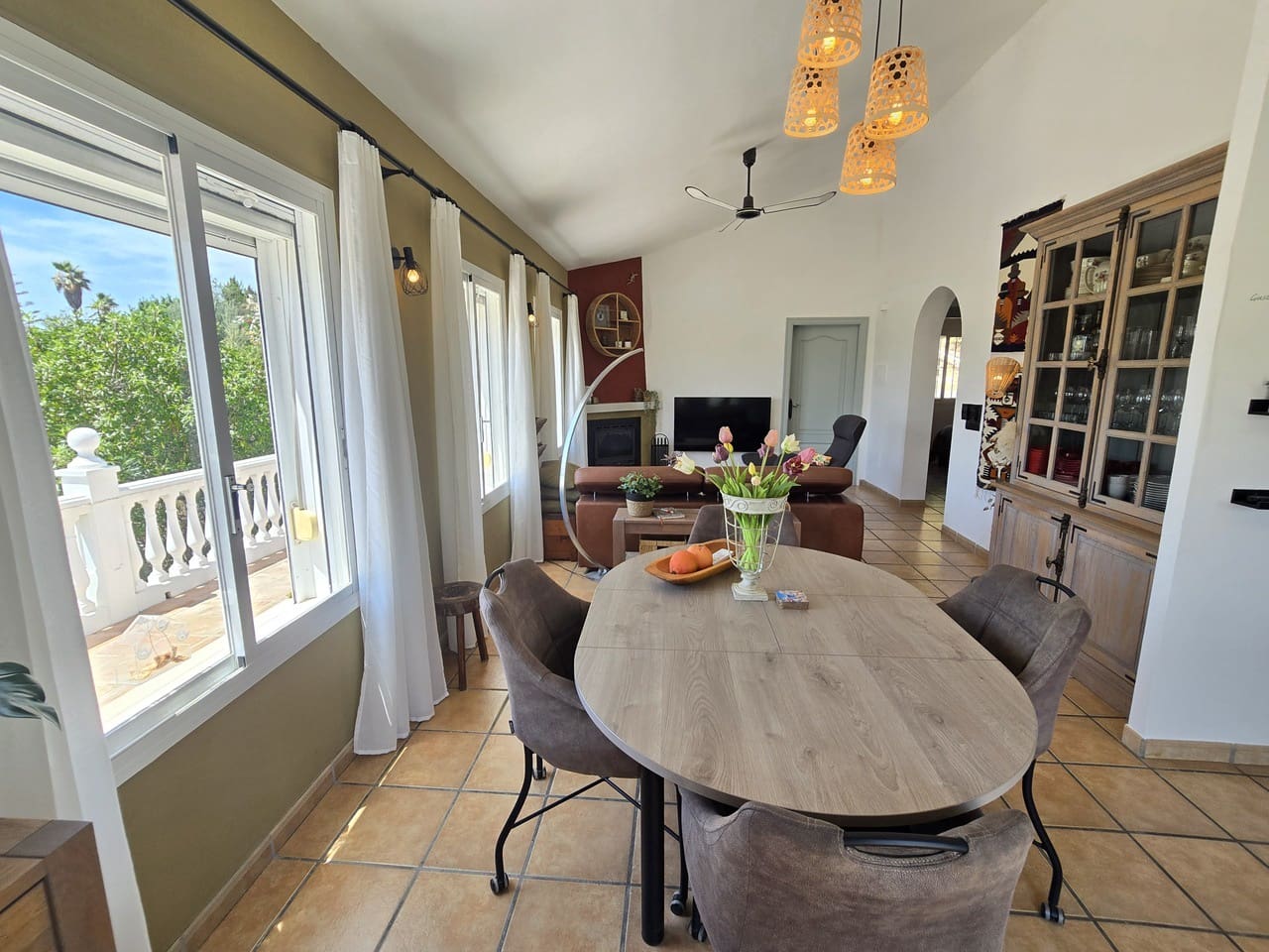 3 soverom Villa til salgs i Vinuela med svømmebasseng garasje - € 339 000 (Ref: 9925148)
