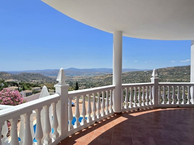 4 sovrum Villa till salu i Alcaucín med pool garage - 360 000 € (Ref: 9928487)