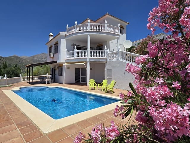4 sovrum Villa till salu i Alcaucín med pool garage - 360 000 € (Ref: 9928487)