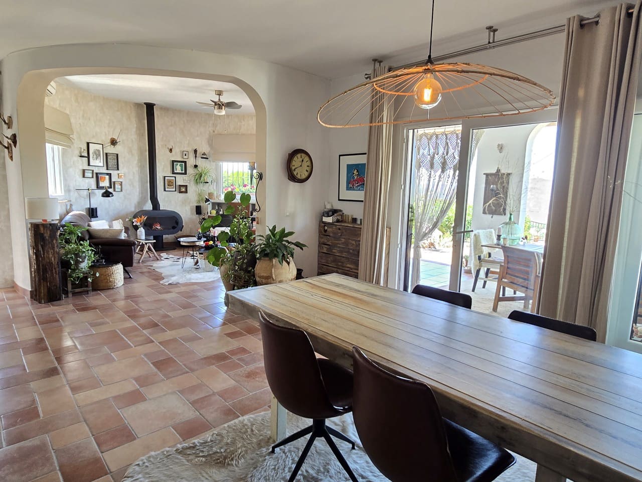 4 quarto Moradia para venda em Canillas de Aceituno com piscina garagem - 695 000 € (Ref: 9936849)