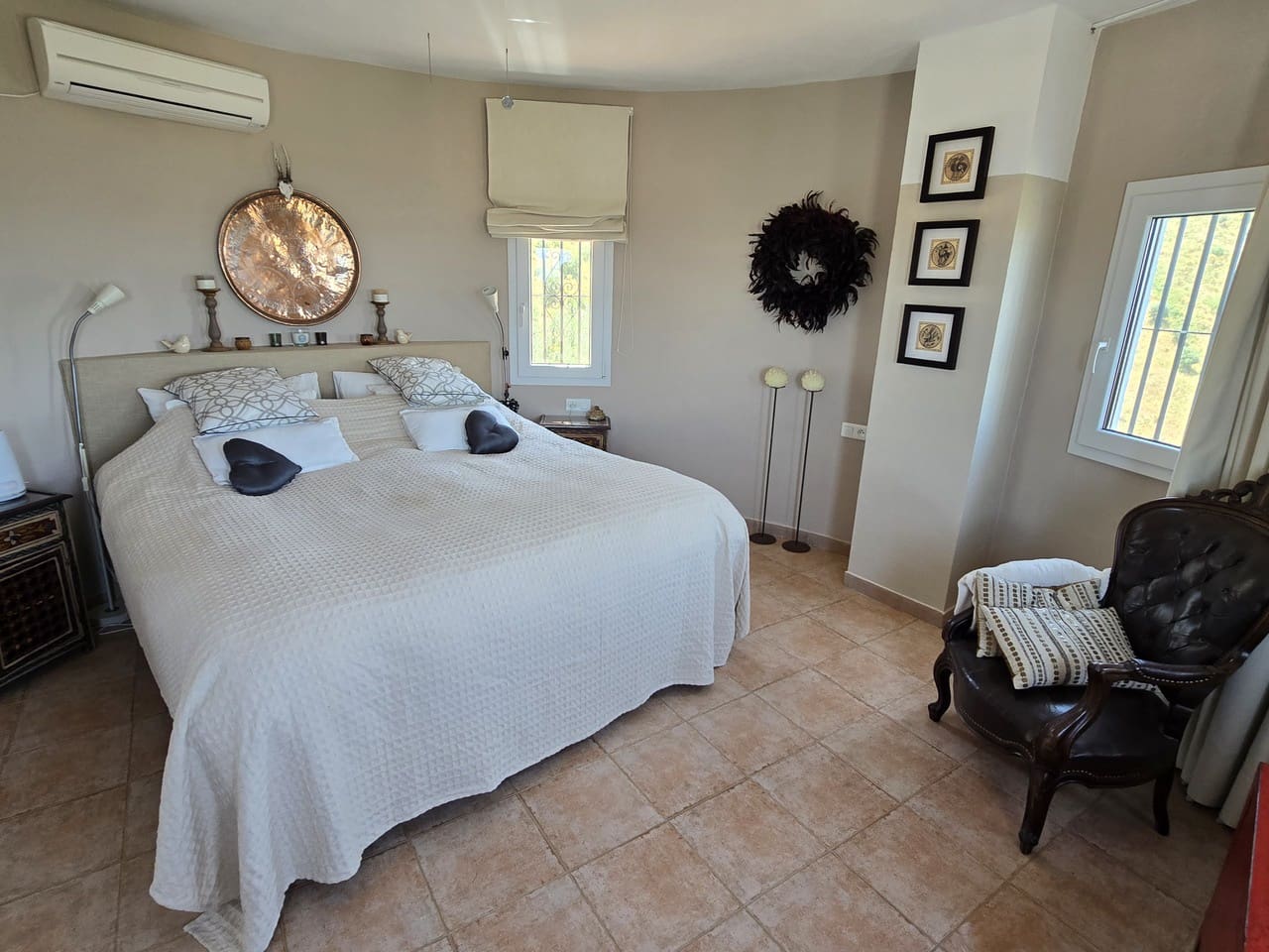 4 quarto Moradia para venda em Canillas de Aceituno com piscina garagem - 695 000 € (Ref: 9936849)