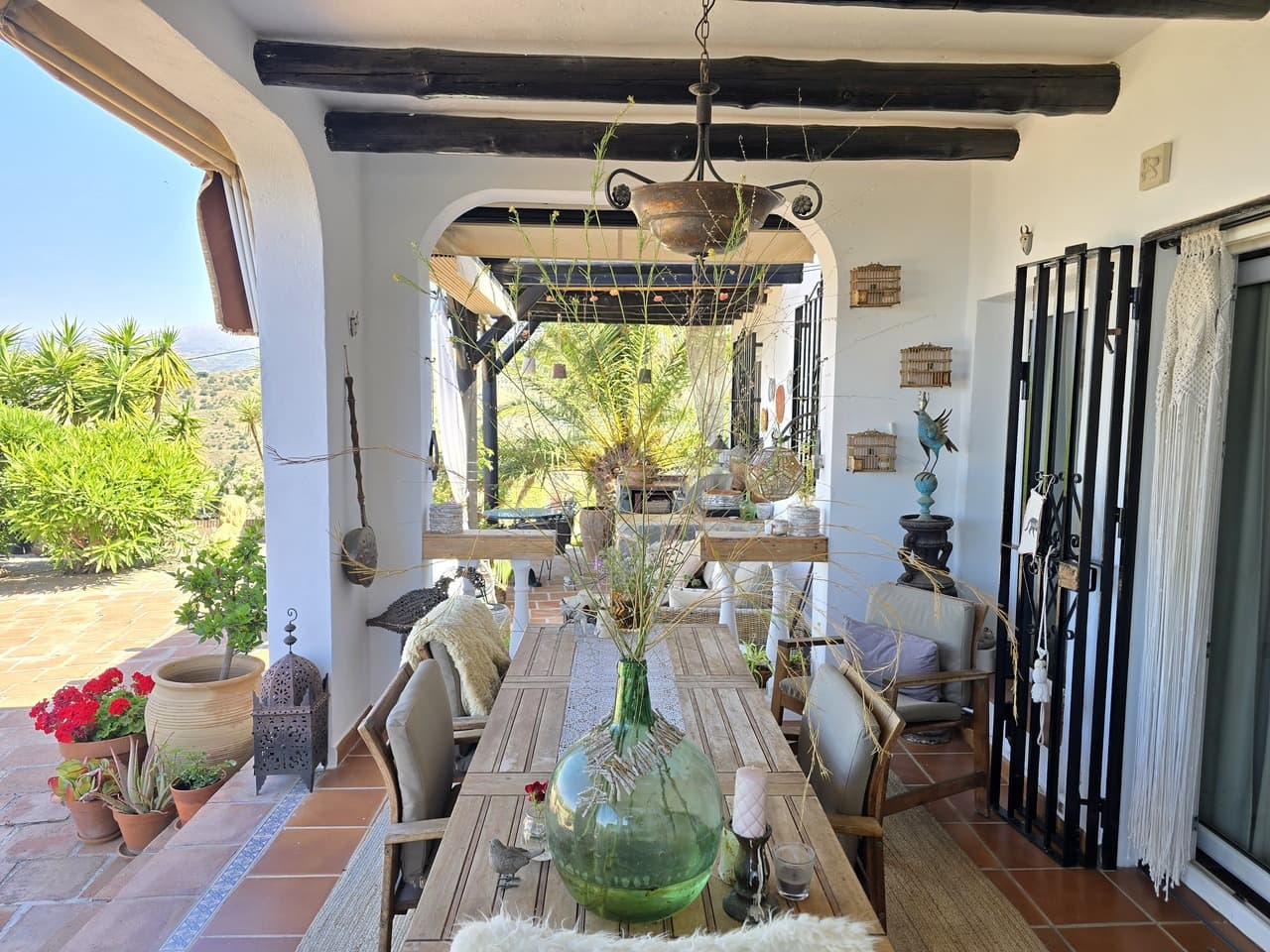 4 quarto Moradia para venda em Canillas de Aceituno com piscina garagem - 695 000 € (Ref: 9936849)