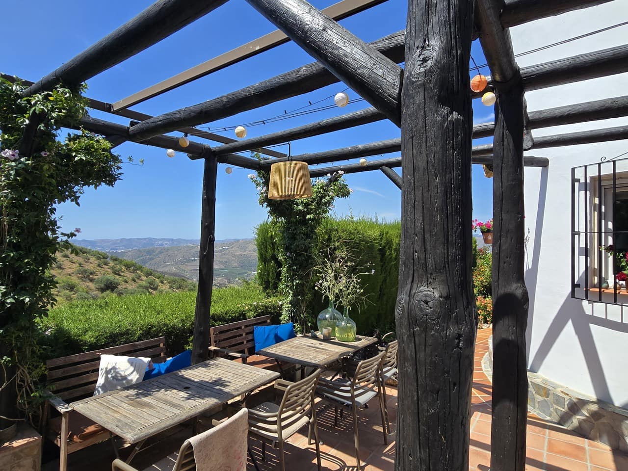 4 quarto Moradia para venda em Canillas de Aceituno com piscina garagem - 695 000 € (Ref: 9936849)