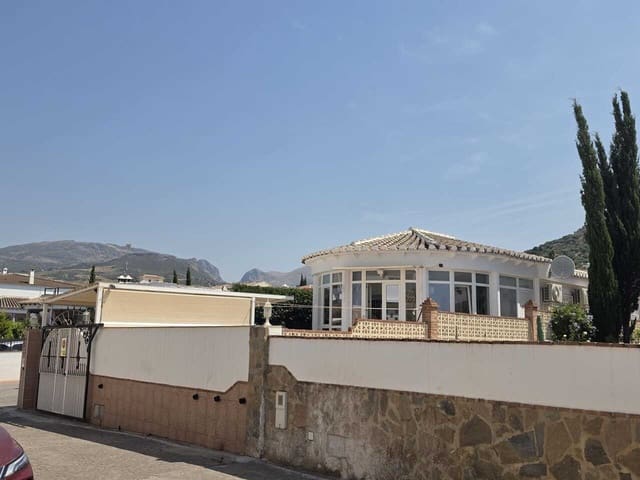 3 soveværelse Villa til salg i Alcaucín med garage - € 269.000 (Ref: 9938908)