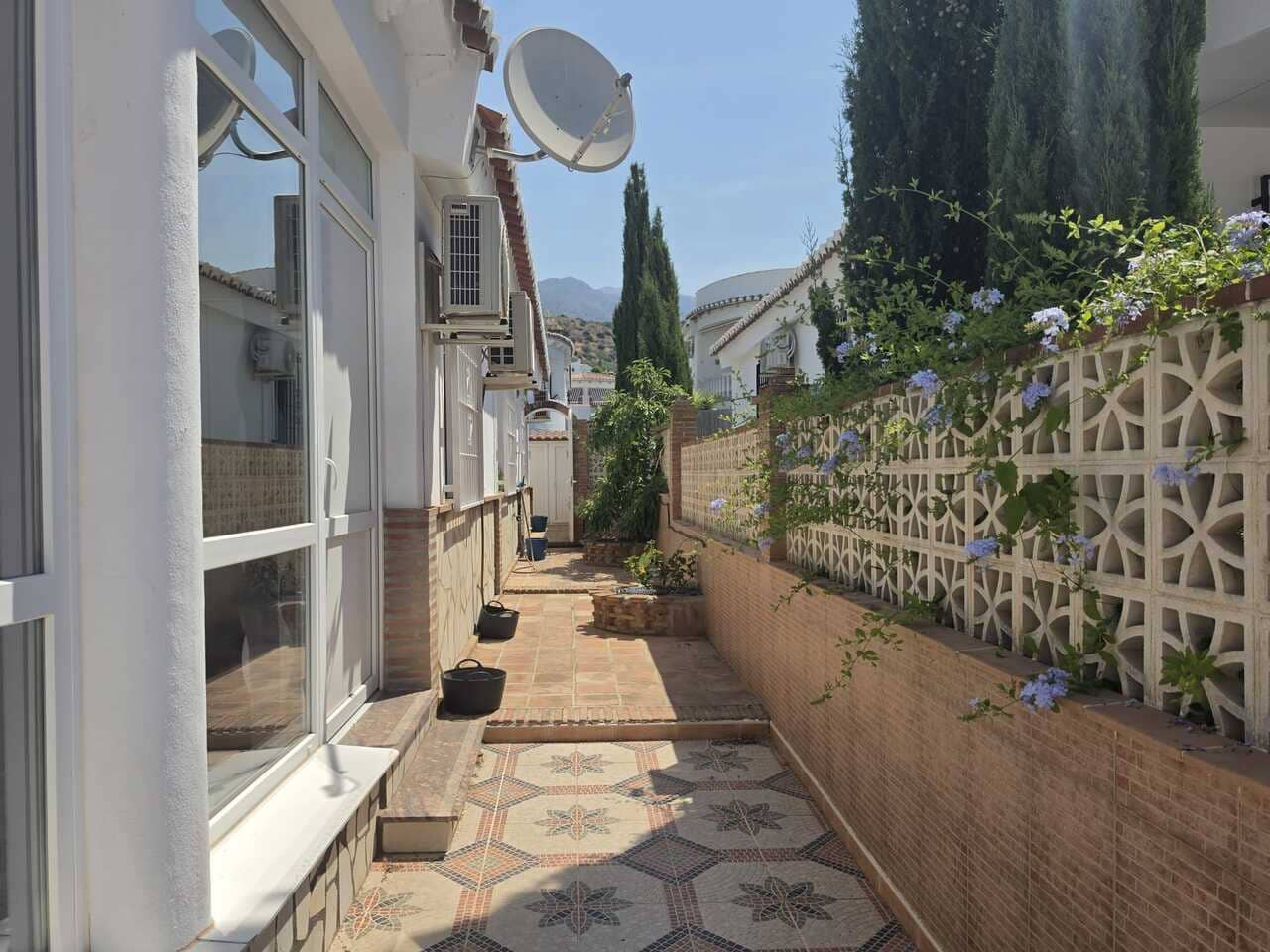 3 soveværelse Villa til salg i Alcaucin med garage - € 269.000 (Ref: 9938908)