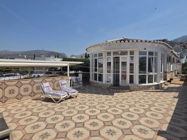 3 soveværelse Villa til salg i Alcaucín med garage - € 269.000 (Ref: 9938908)