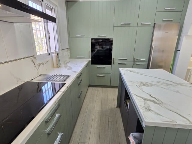 3 sovrum Villa till salu i Alcaucín med garage - 269 000 € (Ref: 9938908)