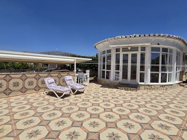 3 sovrum Villa till salu i Alcaucín med garage - 269 000 € (Ref: 9938908)