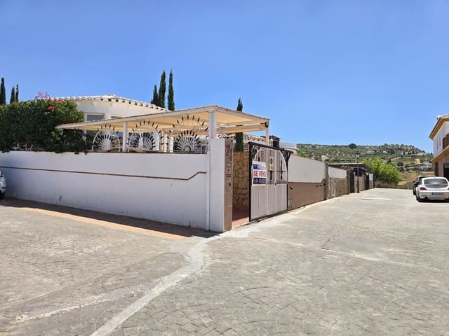 3 sovrum Villa till salu i Alcaucín med garage - 269 000 € (Ref: 9938908)