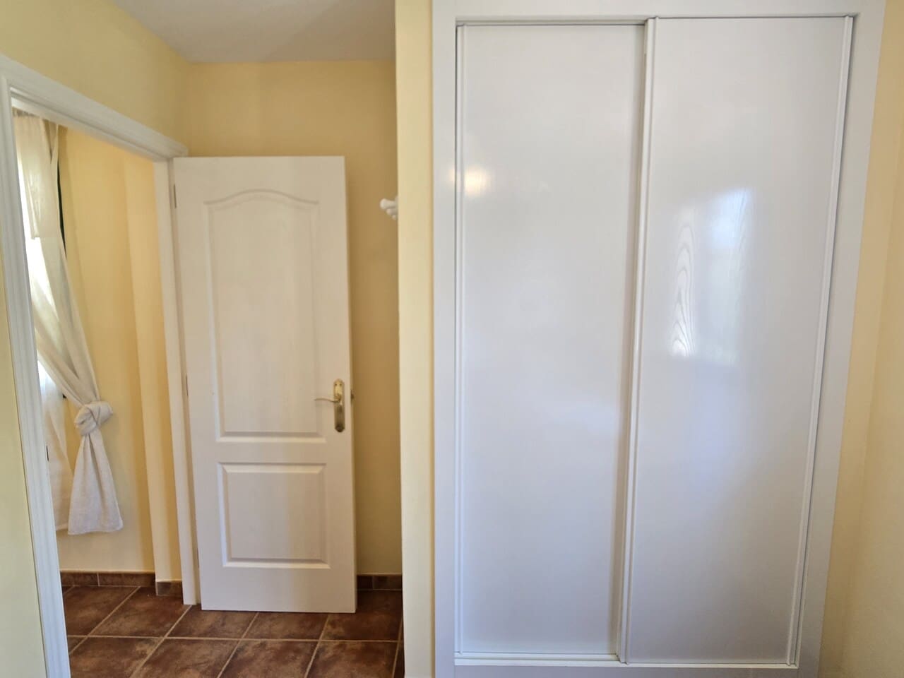 3 sypialnia Willa na sprzedaż w Vinuela z basenem garażem - 315 000 € (Ref: 9958554)