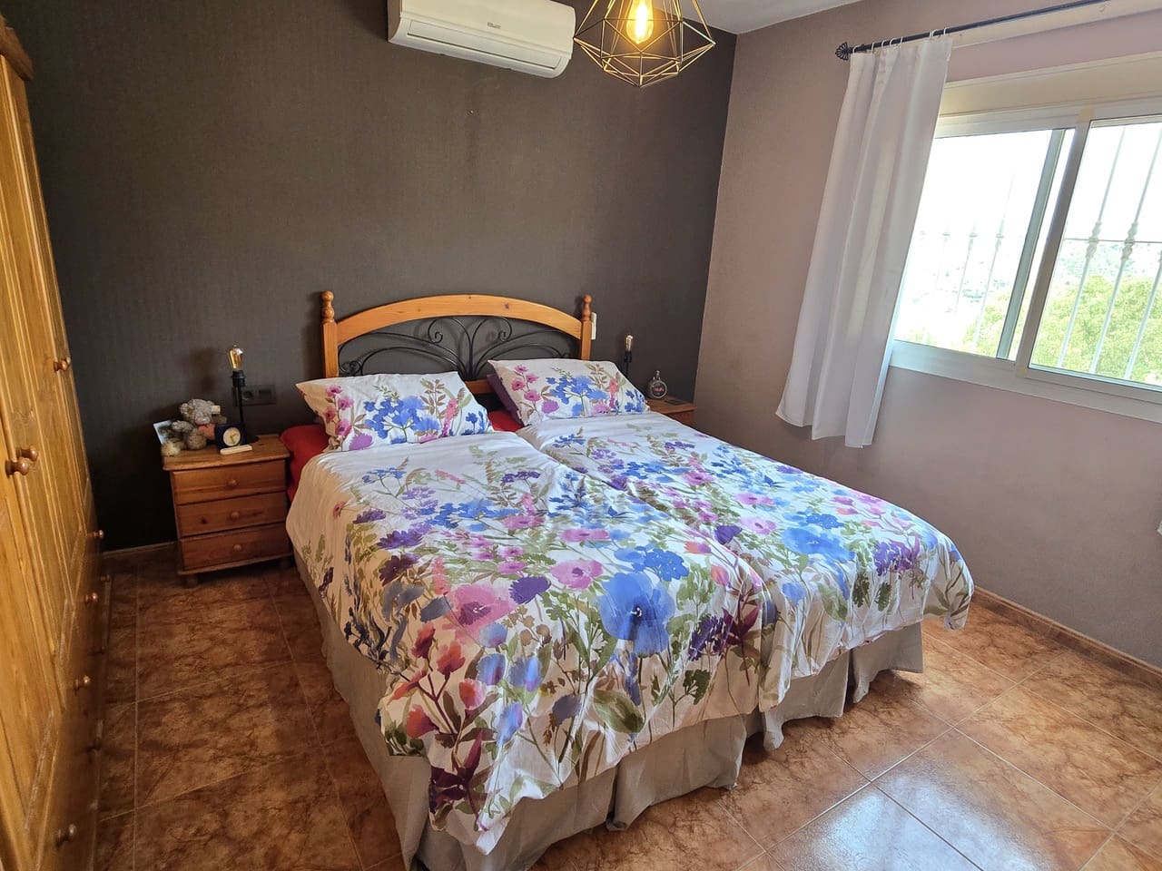 3 bedroom Villa for sale in Canillas de Aceituno with garage - € 279,000 (Ref: 9969023)