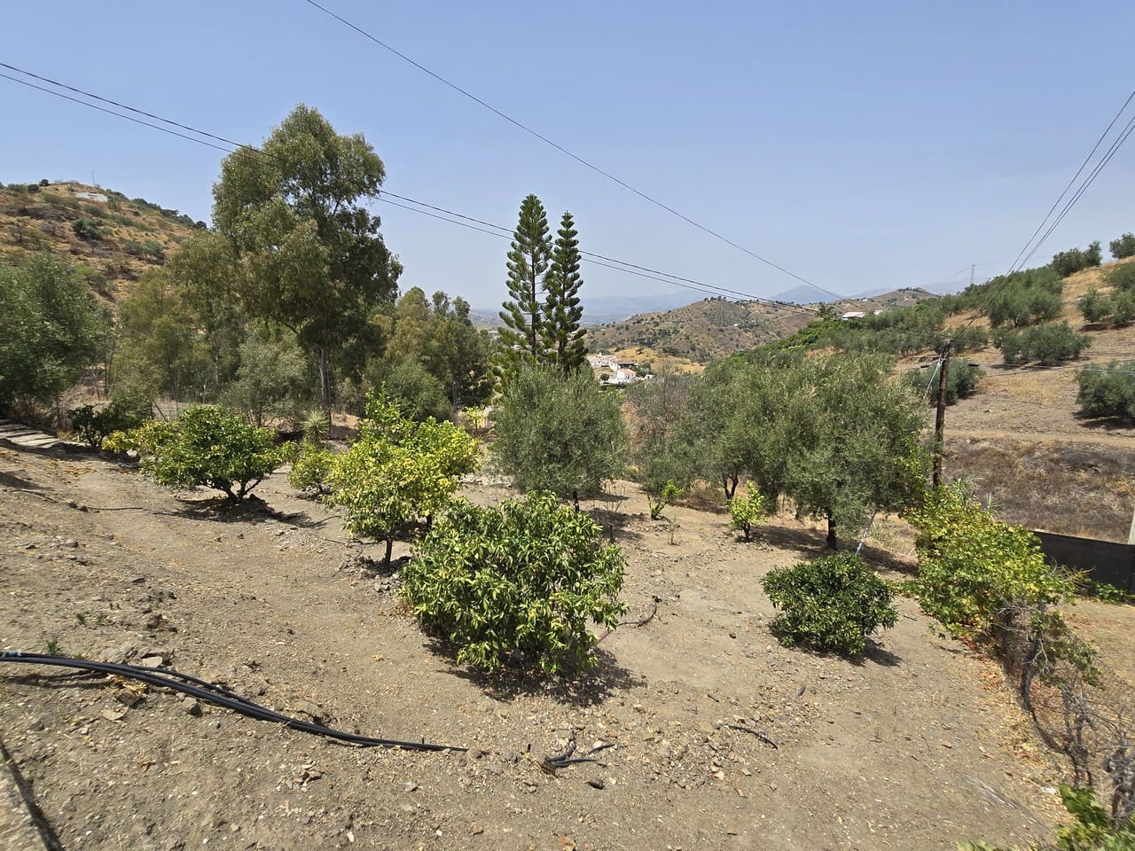 3 bedroom Villa for sale in Canillas de Aceituno with garage - € 279,000 (Ref: 9969023)