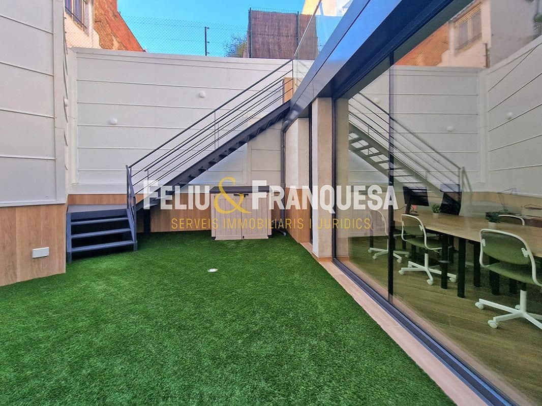 3 bedroom Penthouse for sale in Terrassa with pool - € 349,000 (Ref: 9274947)