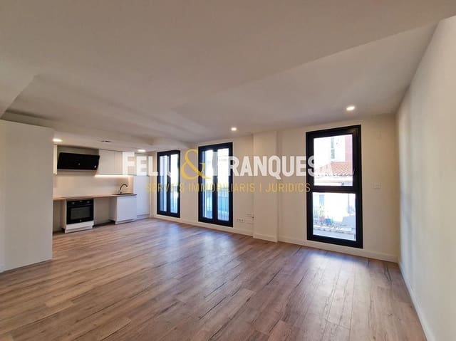 3 bedroom Penthouse for sale in Terrassa with pool - € 349,000 (Ref: 9274947)