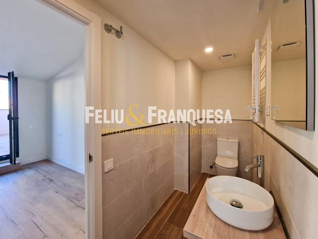 3 bedroom Penthouse for sale in Terrassa with pool - € 349,000 (Ref: 9274947)