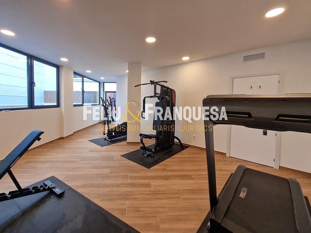 3 bedroom Penthouse for sale in Terrassa with pool - € 349,000 (Ref: 9274947)