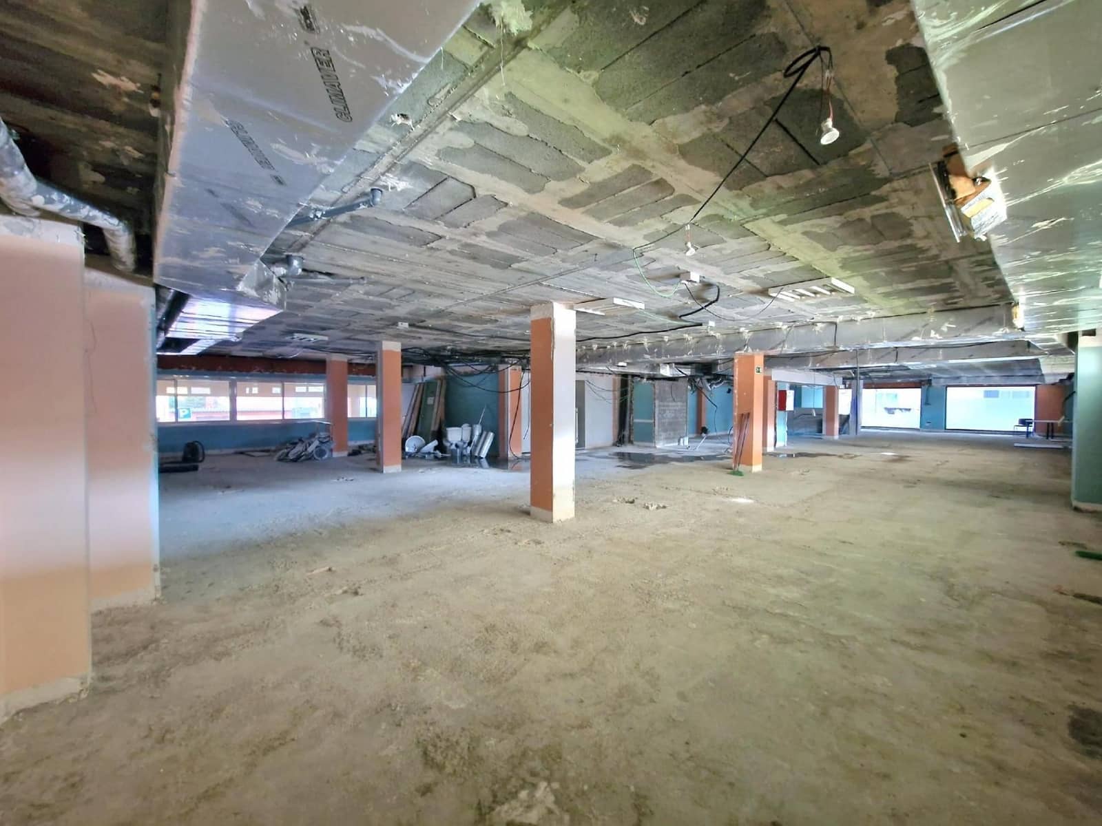 Komercyjne do wynajęcia w Sant Cugat del Valles - 2 400 € (Ref: 9274954)