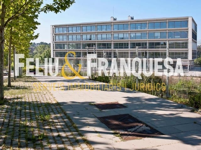 Garage til salg i Mira-Sol, Sant Cugat del Vallès - € 10.000 (Ref: 9274958)