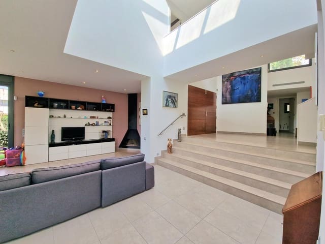 7 makuuhuone Huvila myytävänä paikassa Mira-Sol, Sant Cugat del Vallès mukana uima-altaan 
autotalli - 2 200 000 € (Ref: 9274959)