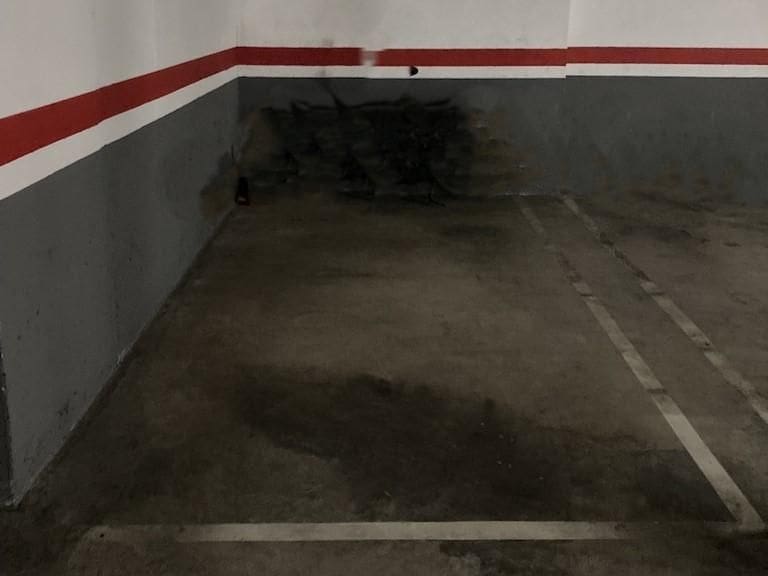 Garage til salg i Sant Cugat del Valles - € 10.000 (Ref: 9274960)