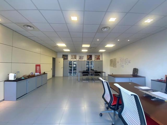 Bureau à vendre à Sant Cugat del Vallès - 270 000 € (Ref: 9274963)