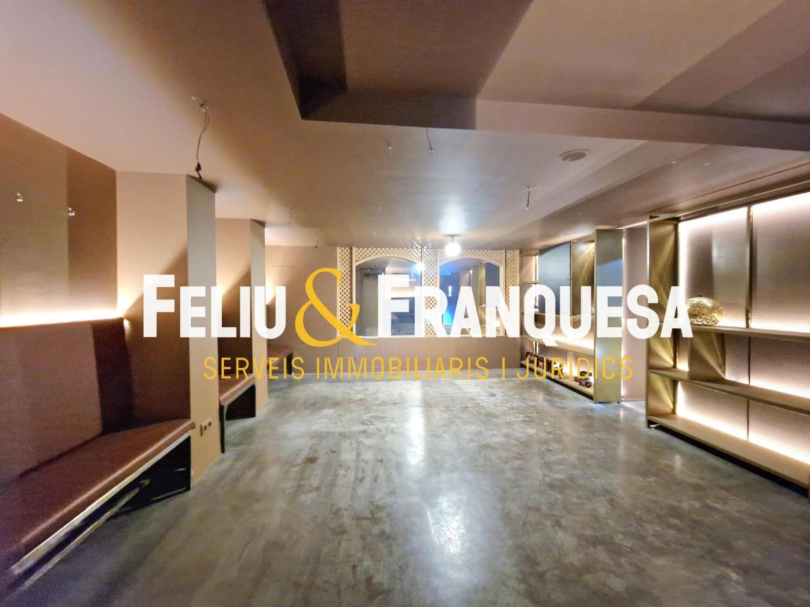 Commercial for sale in Sant Cugat del Valles - € 260,000 (Ref: 9283019)