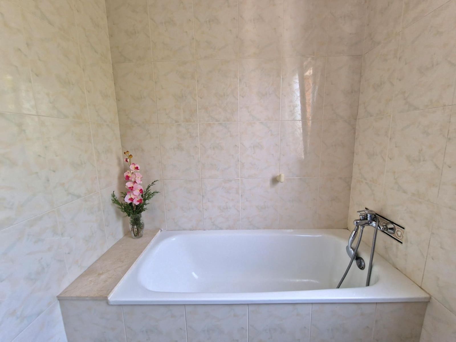 7 bedroom Villa for sale in Begues with garage - € 745,000 (Ref: 9301959)