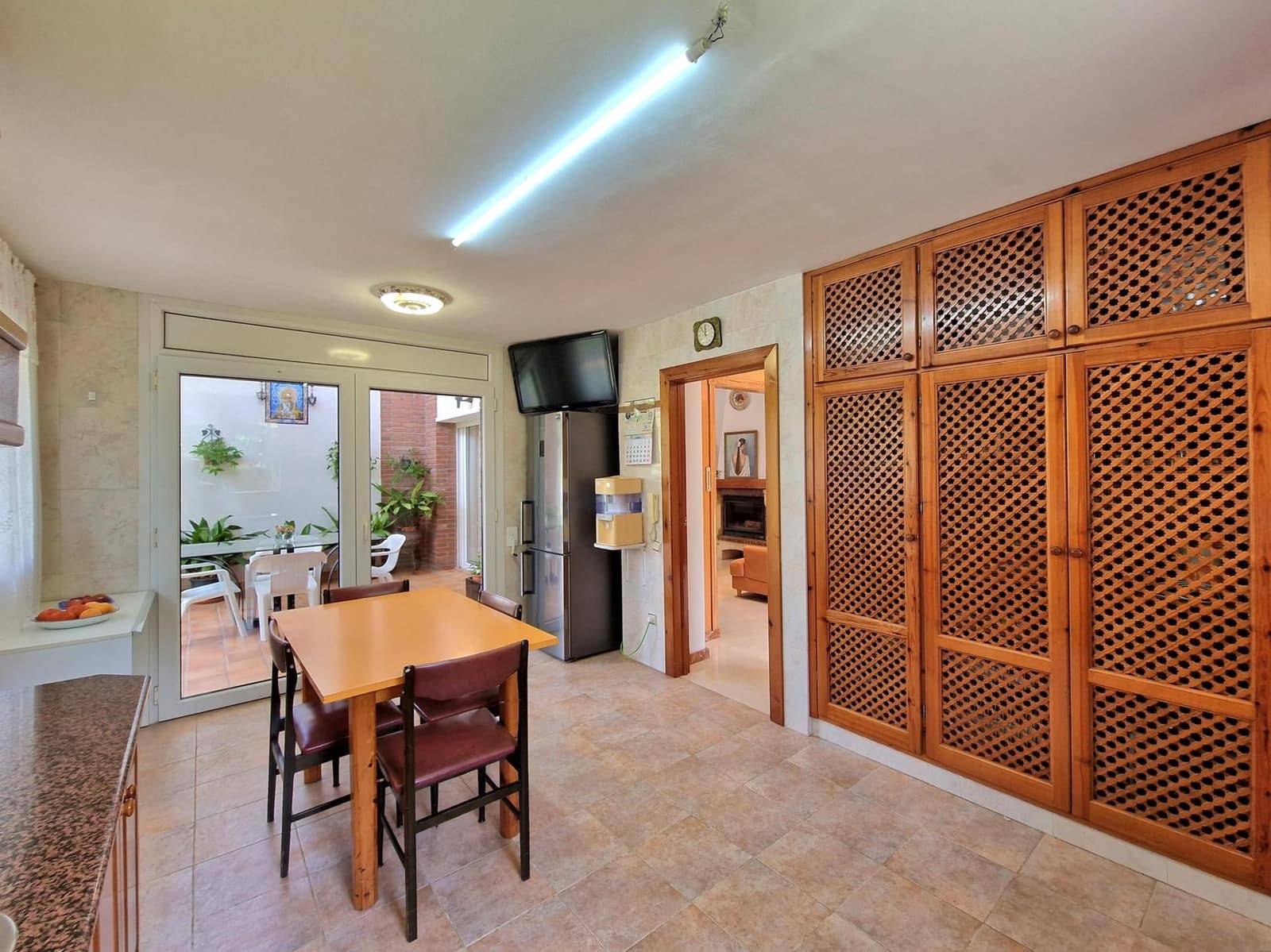 7 bedroom Villa for sale in Begues with garage - € 745,000 (Ref: 9301959)