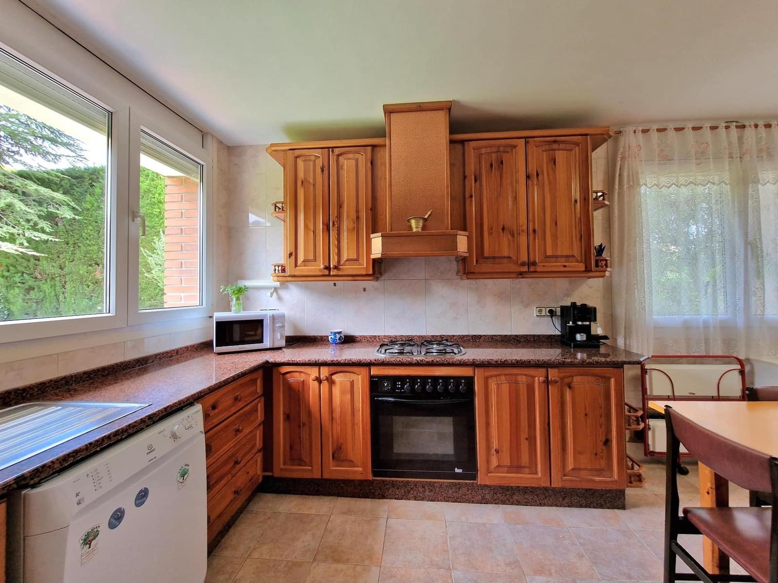 7 bedroom Villa for sale in Begues with garage - € 745,000 (Ref: 9301959)