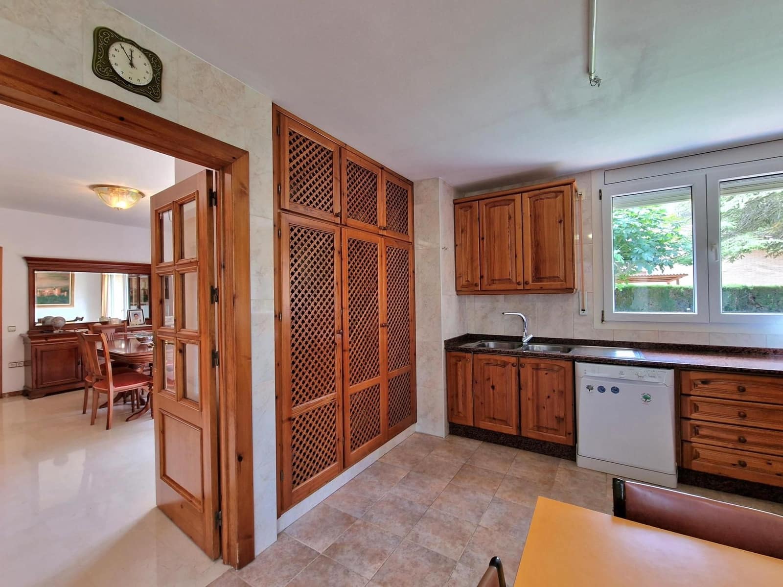 7 bedroom Villa for sale in Begues with garage - € 745,000 (Ref: 9301959)