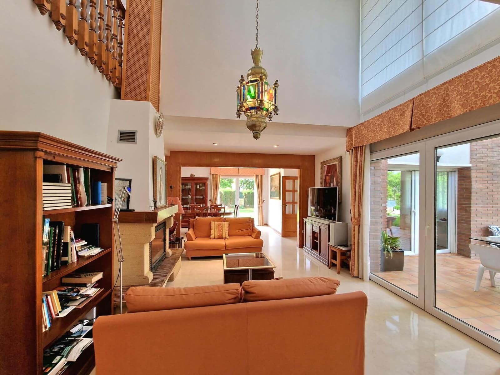 7 bedroom Villa for sale in Begues with garage - € 745,000 (Ref: 9301959)