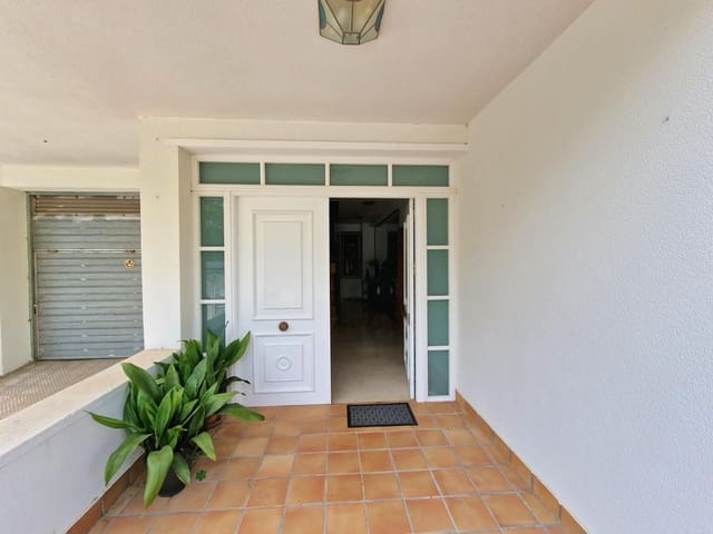 7 soverom Villa til salgs i Begues med garasje - € 745 000 (Ref: 9301959)