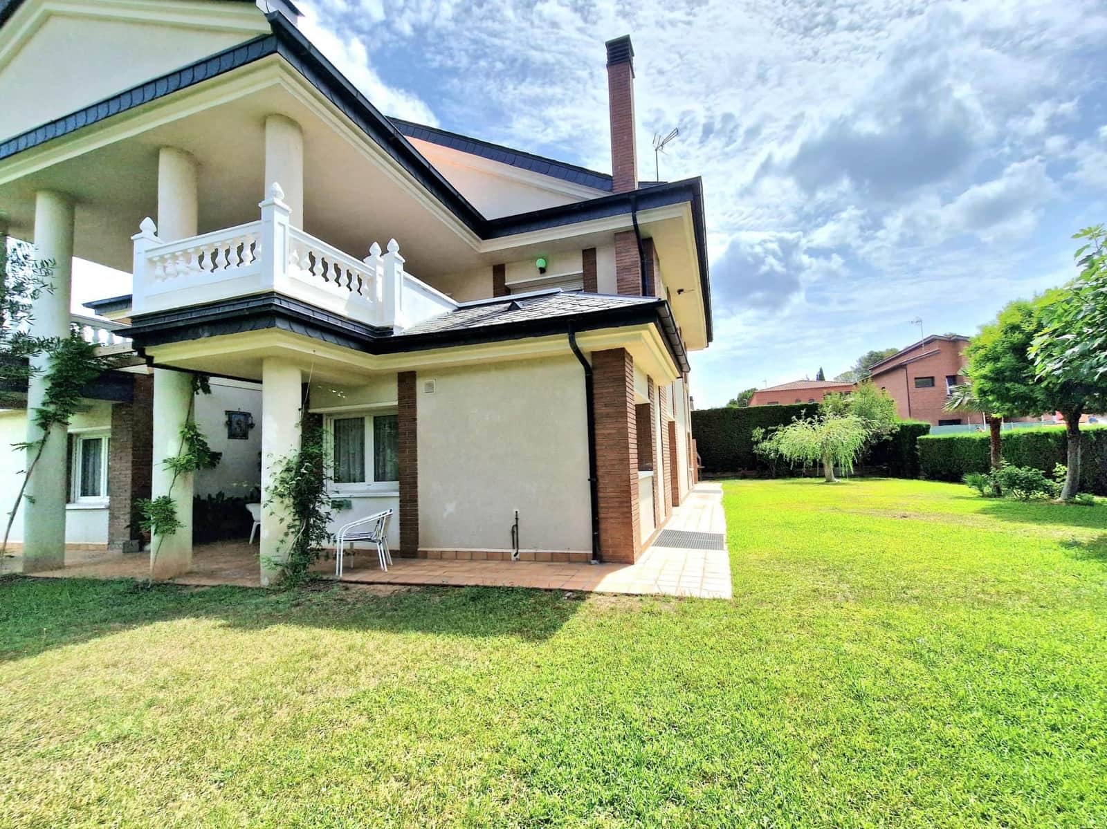 7 bedroom Villa for sale in Begues with garage - € 745,000 (Ref: 9301959)