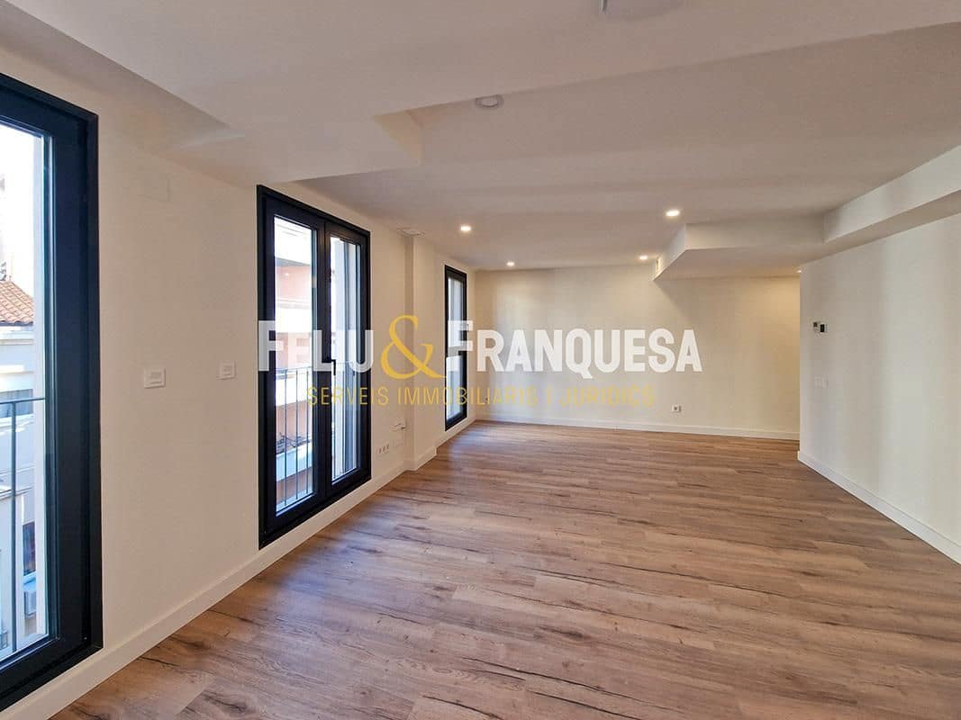 3 bedroom Penthouse for sale in Terrassa with pool - € 349,000 (Ref: 9346590)