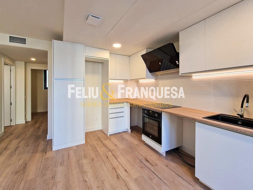 3 bedroom Penthouse for sale in Terrassa with pool - € 349,000 (Ref: 9346590)