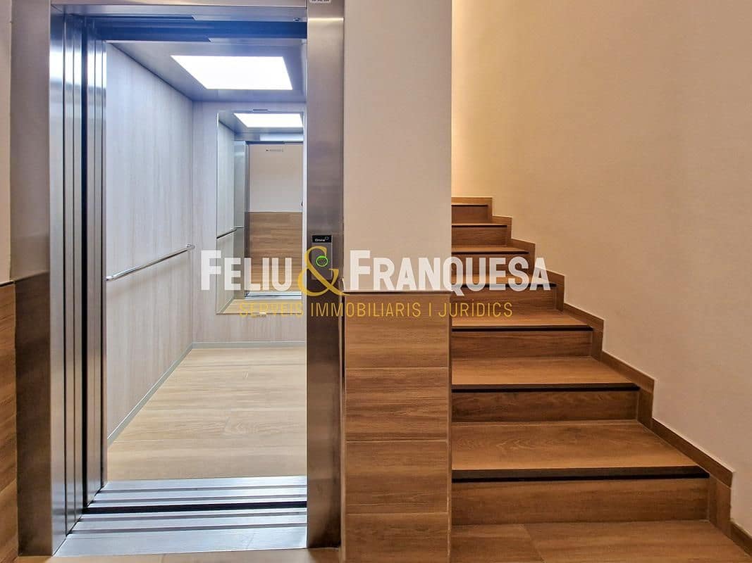 3 bedroom Penthouse for sale in Terrassa with pool - € 349,000 (Ref: 9346590)