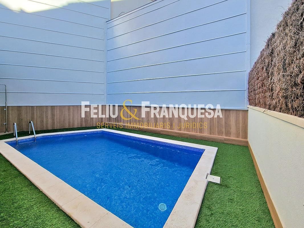3 bedroom Penthouse for sale in Terrassa with pool - € 349,000 (Ref: 9346590)