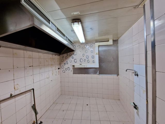 Commerciale da affittare in Sant Cugat del Vallès - 1.300 € (Rif: 9396818)