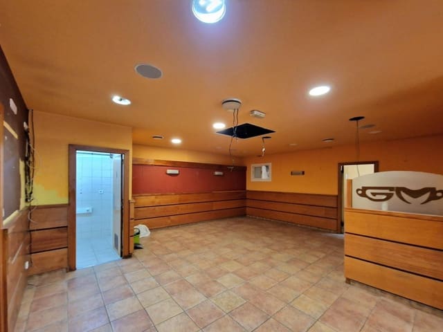 Commerciale da affittare in Sant Cugat del Vallès - 1.300 € (Rif: 9396818)