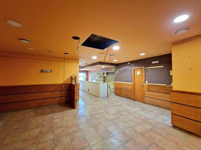 Commerciale da affittare in Sant Cugat del Vallès - 1.300 € (Rif: 9396818)