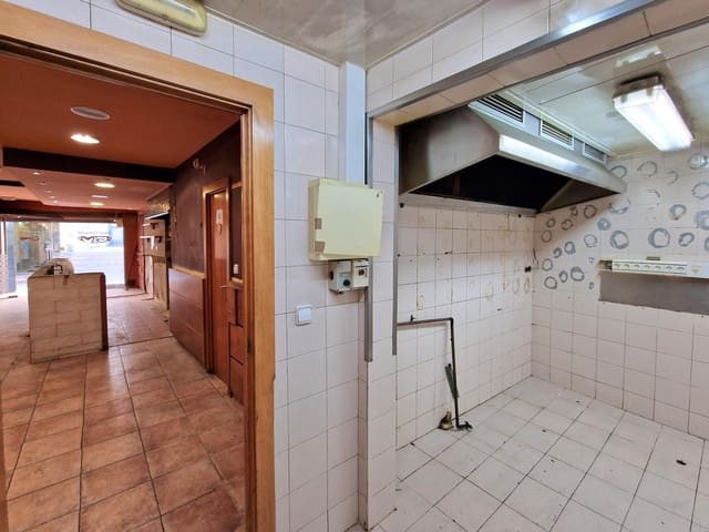 Commerciale da affittare in Sant Cugat del Vallès - 1.300 € (Rif: 9396818)